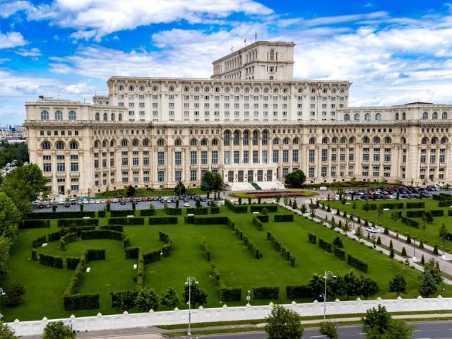 Inițiative legislative avizate favorabil la ședința Comisiei pentru egalitatea de şanse pentru femei şi bărbaţi din Camera Deputaților