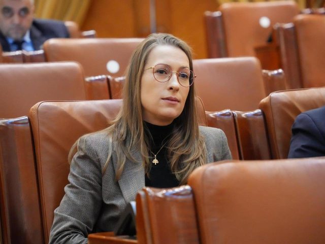 Avize favorabile pentru inițiative legislative în domeniul protecției sociale și educației