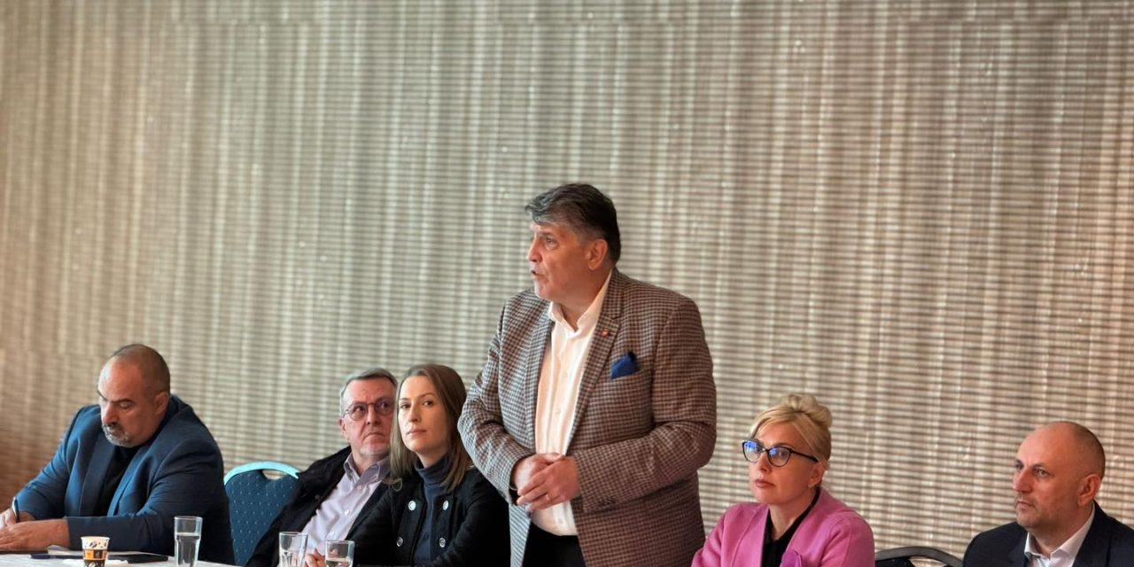 PNL Neamț își reafirmă sprijinul pentru Ilie Bolojan și continuarea reformelor și investițiilor în România